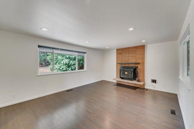 13035 Meridian Ave N in Seattle, WA - Building Photo - Building Photo