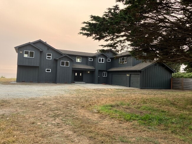 3480 Letz Ave in Mckinleyville, CA - Building Photo - Building Photo