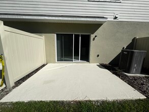 202 River Front Way in Edgewater, FL - Building Photo - Building Photo