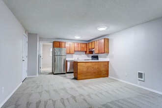 2631 SE 111th Ave in Portland, OR - Building Photo - Building Photo