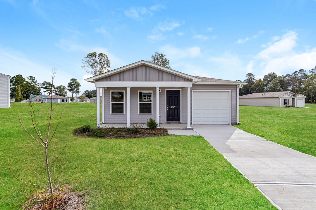 1107 Hope Farm Dr in Tarboro, NC - Building Photo