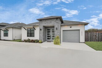 18502 Seacoast Wy in Richmond, TX - Building Photo - Building Photo