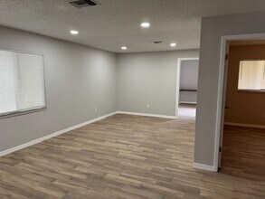 4361 Azora Rd in Spring Hill, FL - Building Photo - Building Photo
