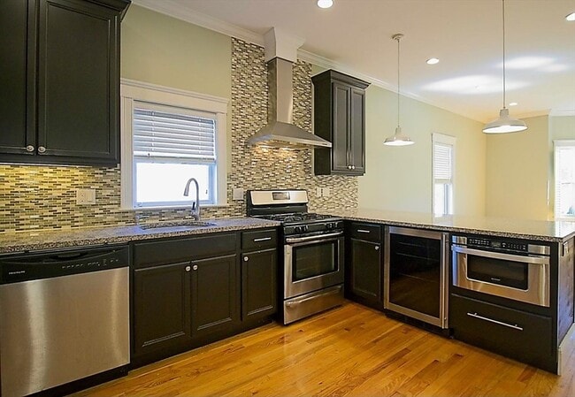 89 Decatur St in Arlington, MA - Building Photo - Building Photo