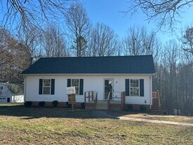 18648 Nantz Rd in Cornelius, NC - Building Photo