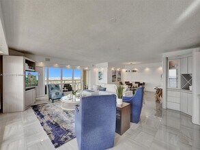 1800 S Ocean Blvd in Pompano Beach, FL - Building Photo - Building Photo