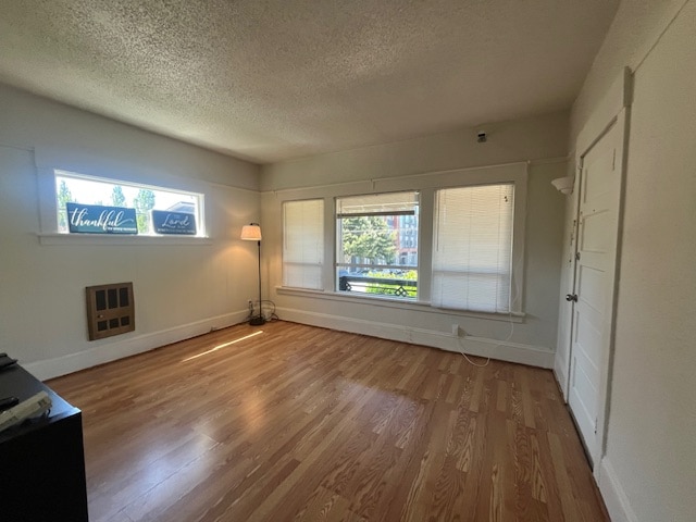 3904 N Albina Ave in Portland, OR - Foto de edificio - Building Photo
