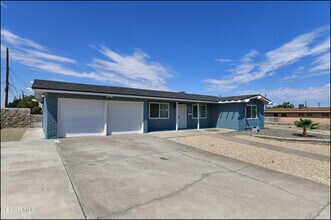 233 Vista Bonita St in El Paso, TX - Building Photo - Building Photo
