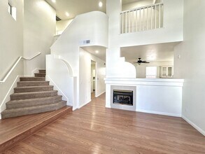 2245 Juniper Berry Dr in Las Vegas, NV - Building Photo - Building Photo