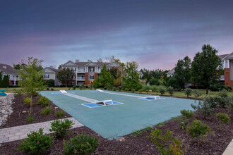 River Forest in Chester, VA - Foto de edificio - Building Photo