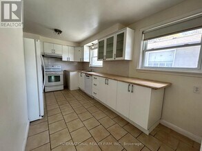 437 Paliser Crescent N in Richmond Hill, ON - Building Photo - Building Photo