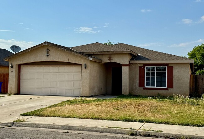 890 W Mcintire Ave