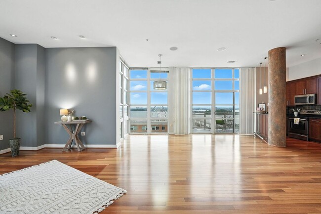 property at 157 Fleet St