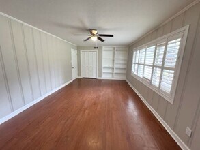 995 N 23rd St in Beaumont, TX - Building Photo - Building Photo