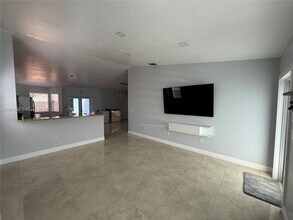 26728 SW 128th Ct in Naranja, FL - Building Photo - Building Photo