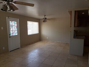 841 E Cinnabar Ave in Phoenix, AZ - Building Photo - Building Photo