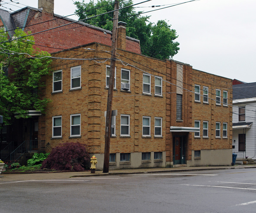 601 Greenup St in Covington, KY - Building Photo