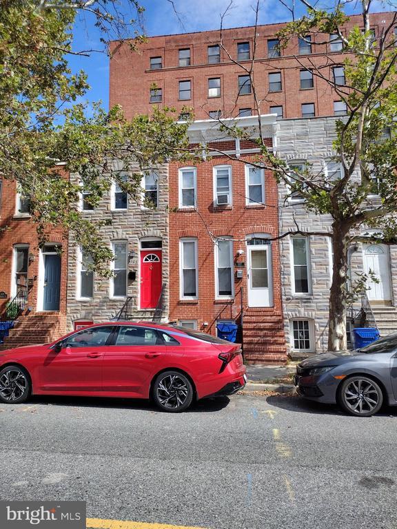 property at 1107 W Hamburg St