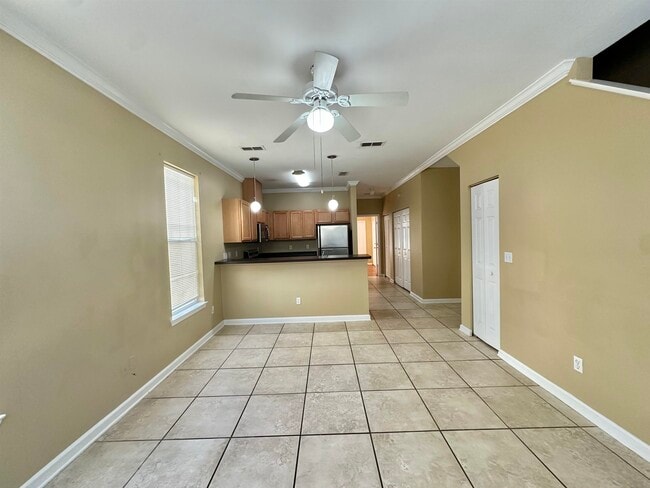 1417 Pullen Rd in Tallahassee, FL - Foto de edificio - Building Photo