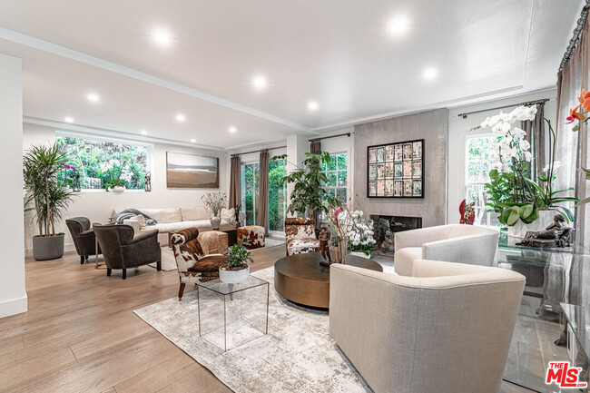 property at 1438 San Ysidro Dr