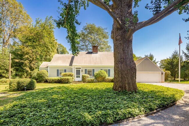 179 Ocean Rd in Bridgehampton, NY - Foto de edificio - Building Photo