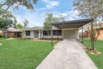 2215 Gardenia Dr in Houston, TX - Building Photo - Building Photo
