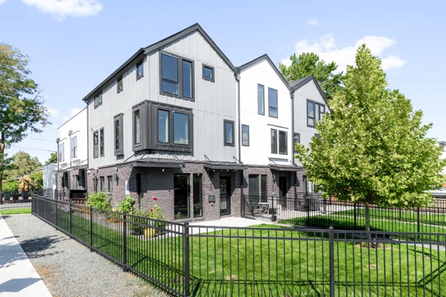 1401 Yates St in Denver, CO - Building Photo - Building Photo