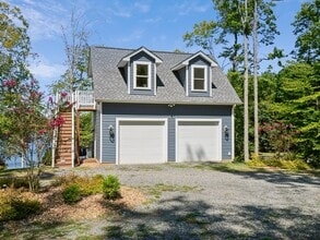 359 Robbie Rd in Bumpass, VA - Building Photo - Building Photo