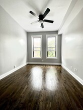 4408 N Hazel St, Unit 1 in Chicago, IL - Building Photo - Building Photo