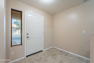 3823 W Morgan Ln in San Tan Valley, AZ - Foto de edificio - Building Photo