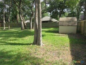 139 Lone Oak St in Seguin, TX - Building Photo - Building Photo
