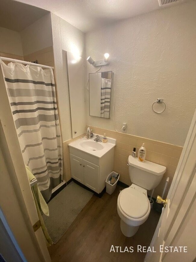 1526 Lowell Blvd in Denver, CO - Building Photo - Building Photo