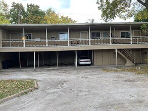 7915 Ithaca St, Unit 3 in Houston, TX - Building Photo - Building Photo