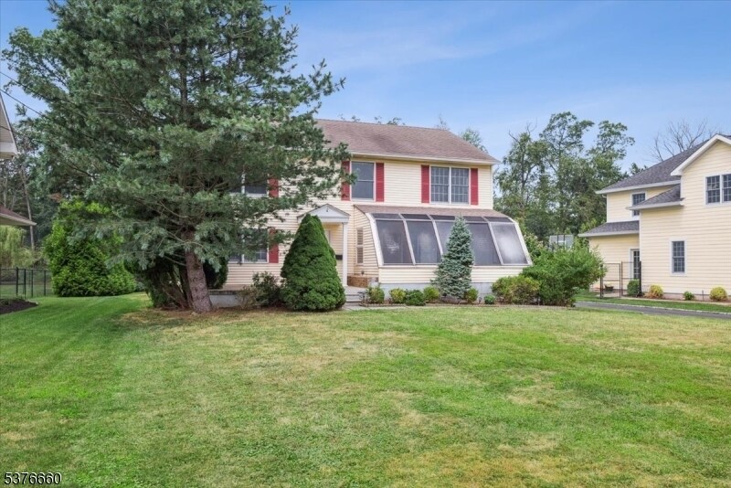 119 Braidburn Rd in Florham Park, NJ - Building Photo