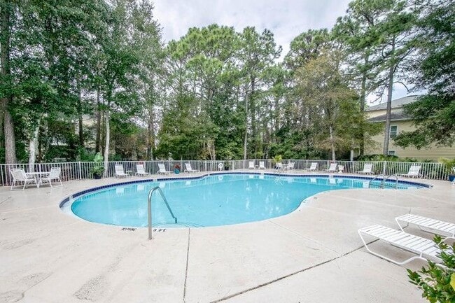 property at 200 Sandestin Ln