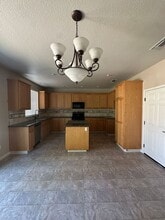 1875 Addison Dr in Turlock, CA - Building Photo - Building Photo