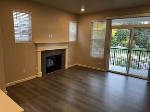 14182 SW Gold Coast Ter in Tigard, OR - Building Photo - Building Photo