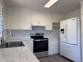 99-60 Upapalu Dr in Aiea, HI - Building Photo - Building Photo