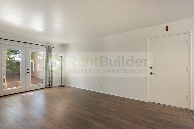 1601 Pennsylvania St NE in Albuquerque, NM - Building Photo - Building Photo