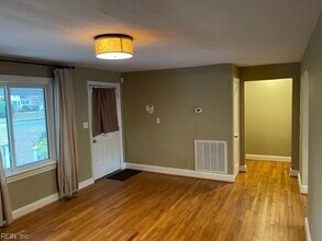 419 Virginia Dr in Norfolk, VA - Building Photo - Building Photo