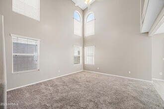 3719 E Inverness Ave in Mesa, AZ - Foto de edificio - Building Photo