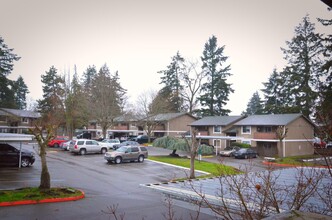 Silver Ridge Apartments in Tacoma, WA - Foto de edificio - Building Photo