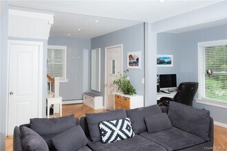 37 S Washington Ave in Hartsdale, NY - Building Photo - Building Photo