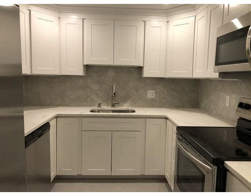 389 Commonwealth Ave, Unit 202