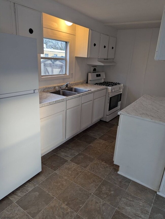 1362 W Williams St in Danville, IL - Building Photo - Building Photo