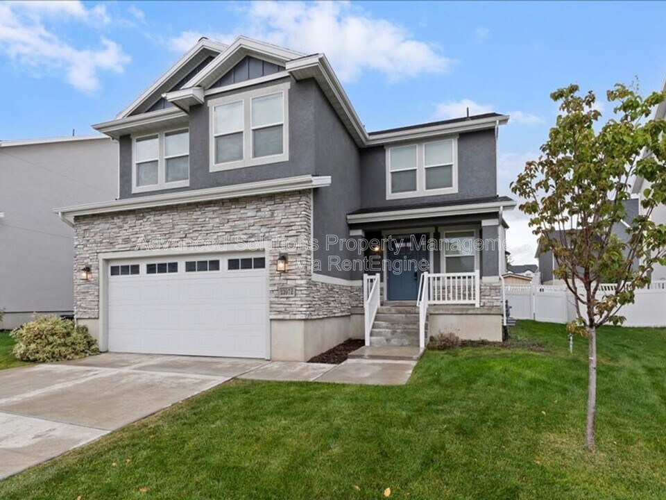 13972 S Overwatch Dr in Herriman, UT - Building Photo