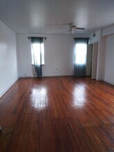 931 S 10th St in Philadelphia, PA - Building Photo - Building Photo