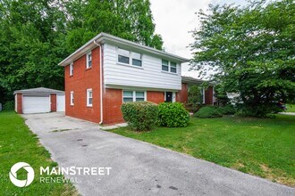 3422 Peleske Dr in Louisville, KY - Building Photo - Building Photo