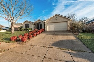 1130 Fawn Meadow Trail in Kennedale, TX - Building Photo - Building Photo