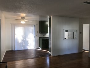 1059 La Mesa Dr in Chico, CA - Building Photo - Building Photo